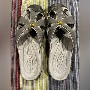 Gray Keen sandal